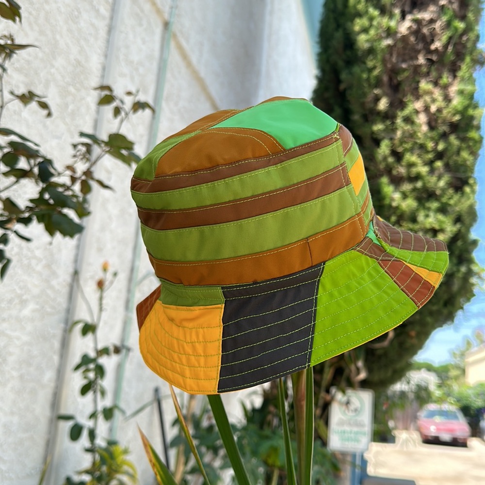 Bucket hat water proof patch work - Picture 4 of 4